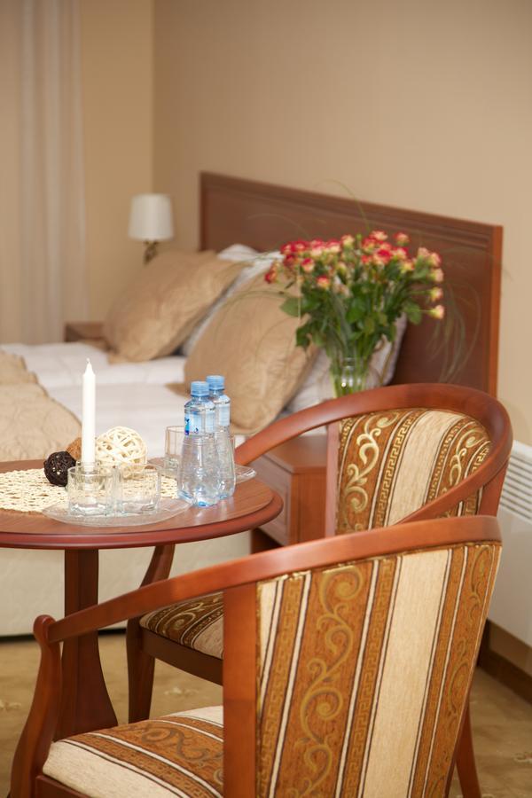 سوخومي Dioskuria Hotel المظهر الخارجي الصورة