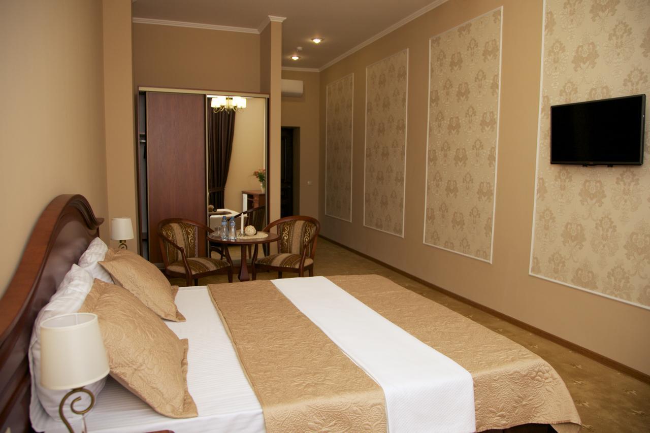 سوخومي Dioskuria Hotel المظهر الخارجي الصورة